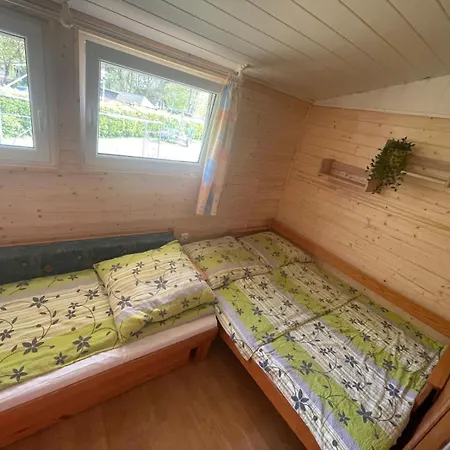 Apartamenty, I - 
