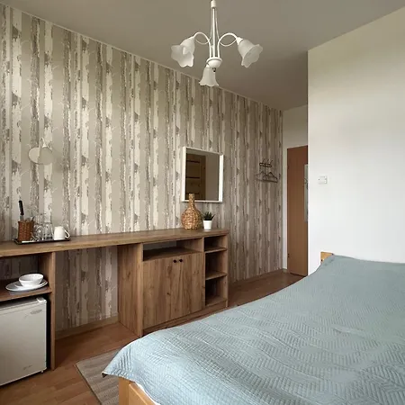 Apartamenty, I - 