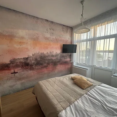 Apartamenty, I - 